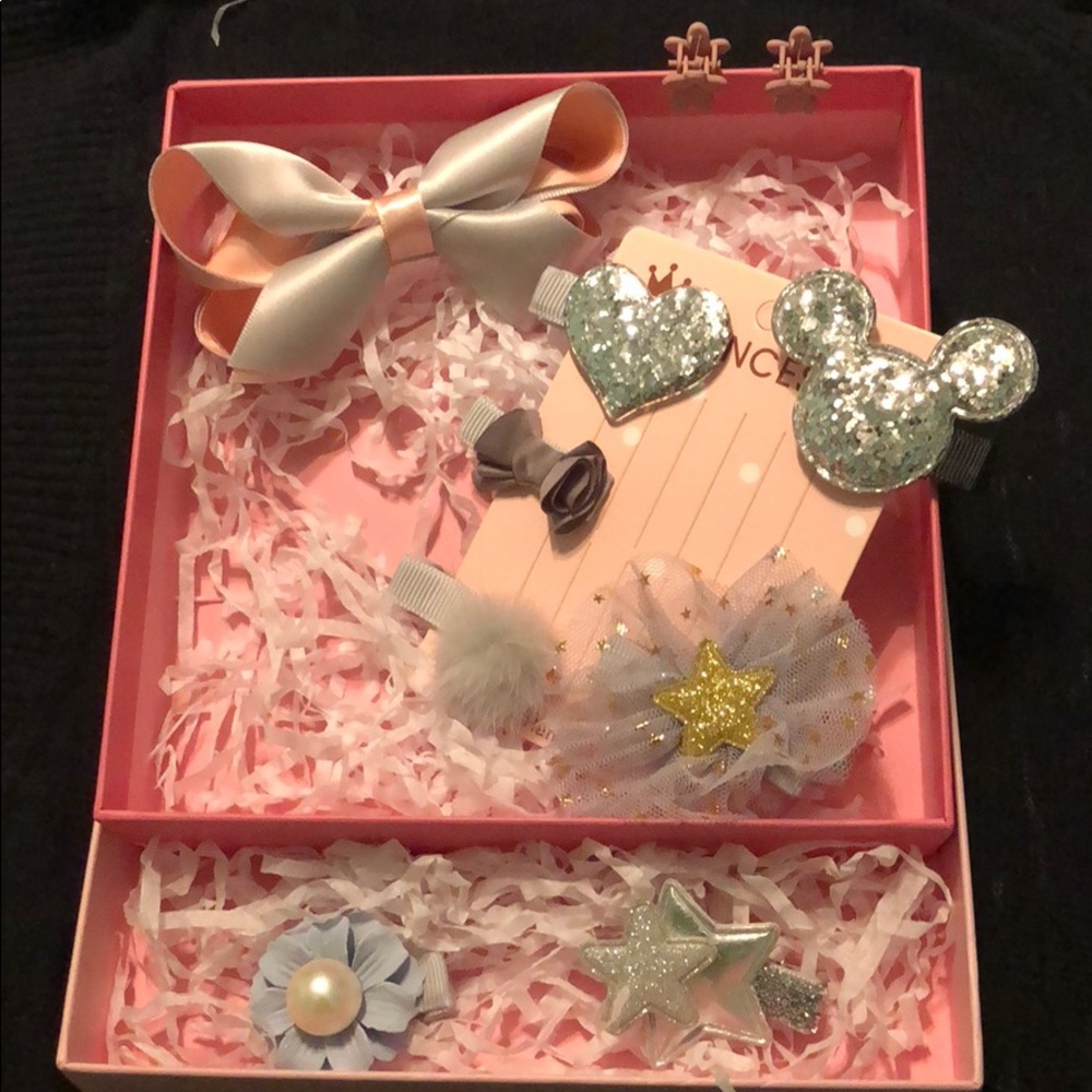 Hair Accessories - Picture 3 of 5